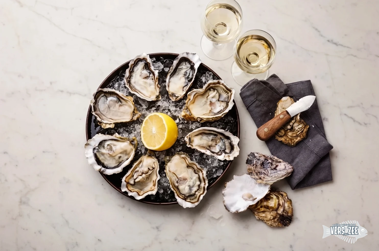 Verse oesters met citroen en wijn
