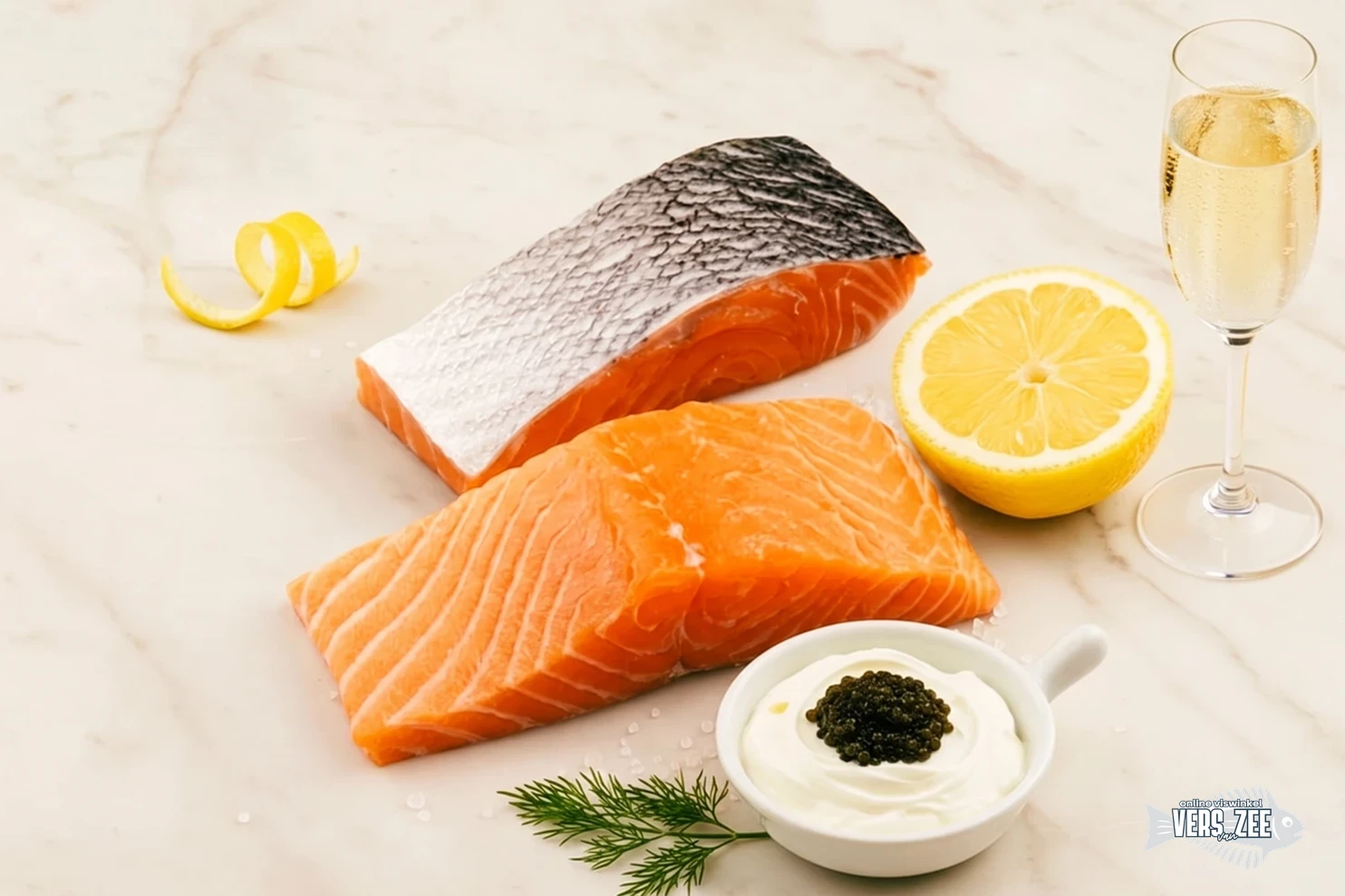 Zalm, citroen, crème, champagne, caviar